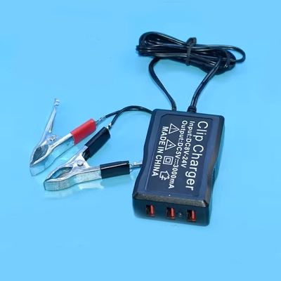 Pin xe máy 12V 24V sạc điện thoại di động xe tải thủy máy xúc pin đến 5vusb sạc xe hơi loa du lịch soundmax m7